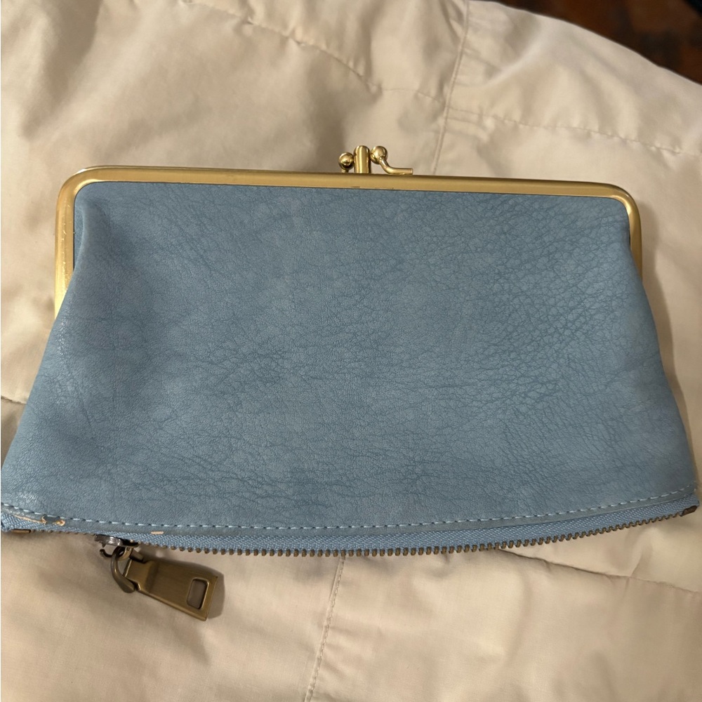 Urban Expressions Light Blue Leather Kiss-Lock Clutch with Brass Trim - Picture 11 of 11